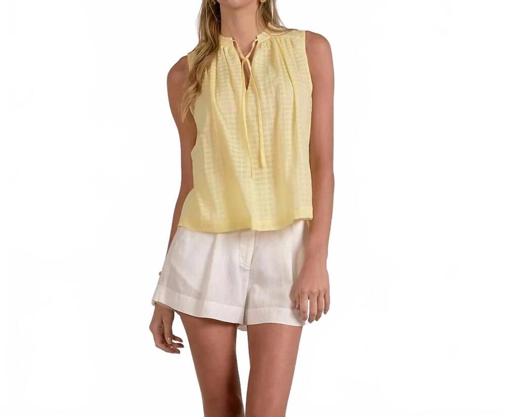 NEW ELAN woven tie v-neck sleeveless flowy top in yellow